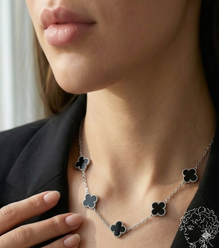 گردنبند ونکلیف نقره ای